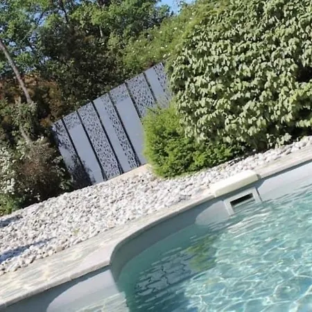 De Caractere Piscine, Pierres & Authenticite Ferienhaus *